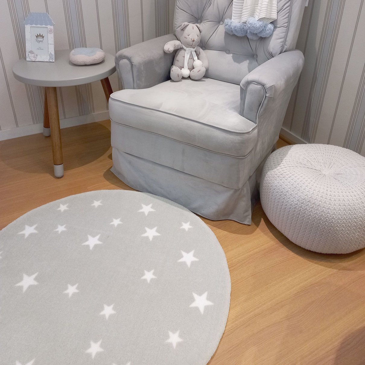 k052-estrelas-cinza-claro-3